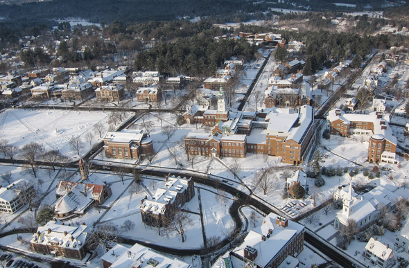 Changes to the College’s alcohol policy for undergraduate students takes effect on March 28 (Photo by Eli Burakian ’00)