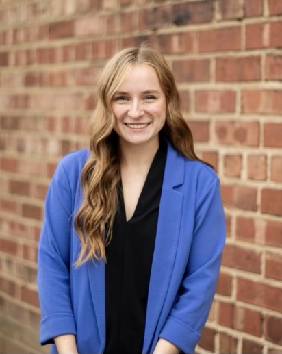 makenzie_vandenbark_headshot