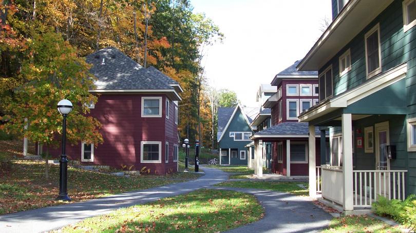 North Park Senior and Grad student appartments